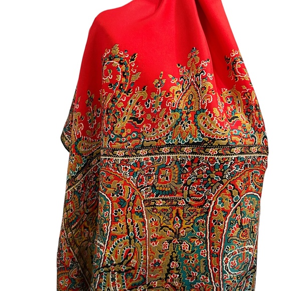 PERRY ELLIS RED, BLACK & GREEN TAPESTRY DESIGN 100% SILK SCARF - Picture 9 of 16